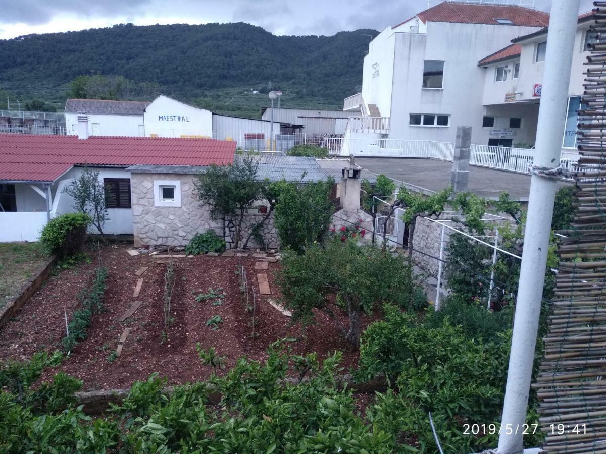 Kontin1 Apartment Stari Grad  Ngoại thất bức ảnh